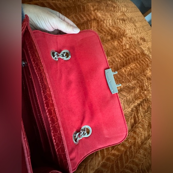 Badgley Mischka Red Croc-Embossed Crossbody Bag - Picture 8 of 11